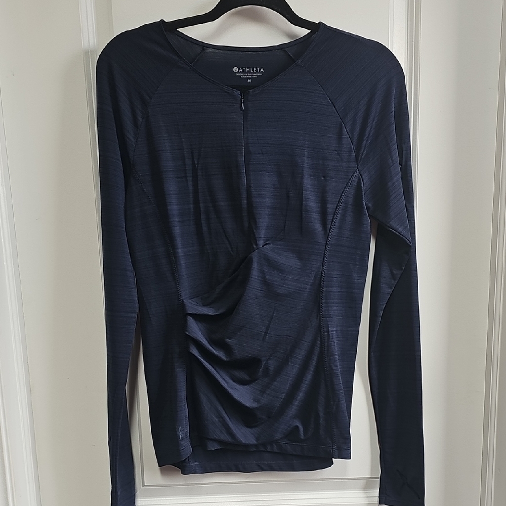 Athleta Blue Fitted Long Sleeve Button Down Shirt